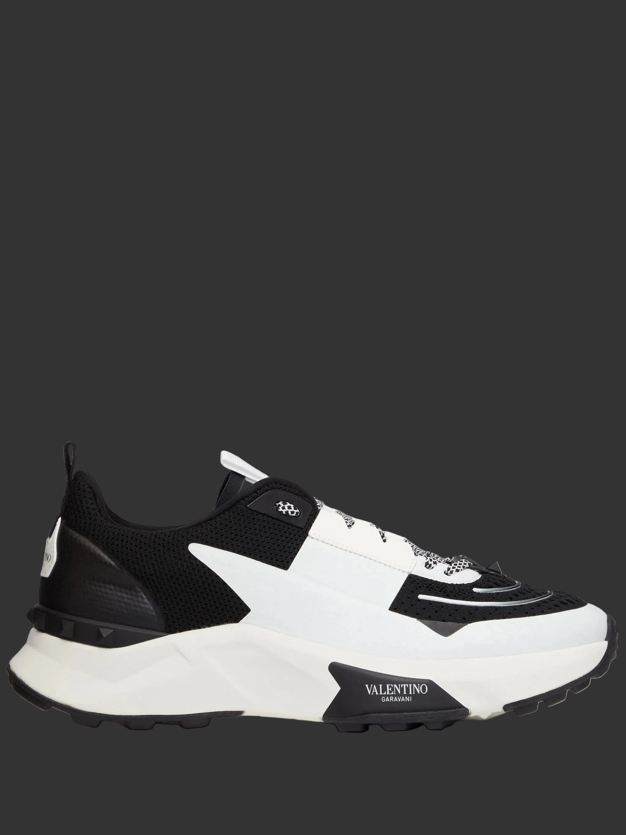 Valentino Garavani True Act - "White/Black"